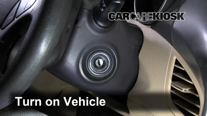 2013 Hyundai Elantra GLS 1.8L 4 Cyl. Sedan (4 Door) Bluetooth